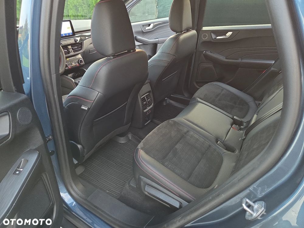 Ford Kuga - 17