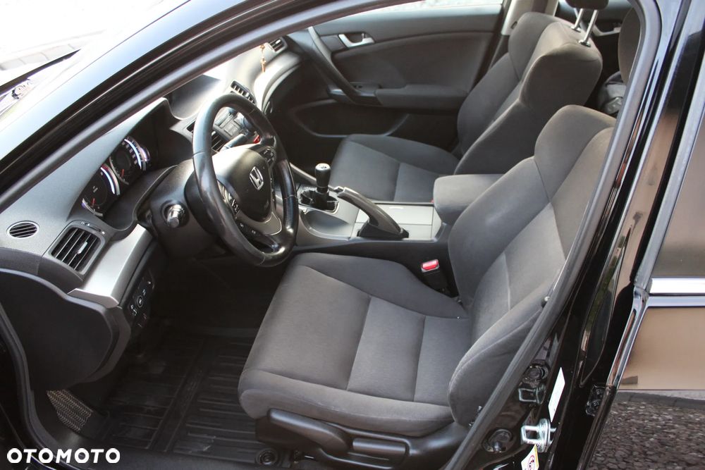 Honda Accord 2.0 Elegance Nav - 19