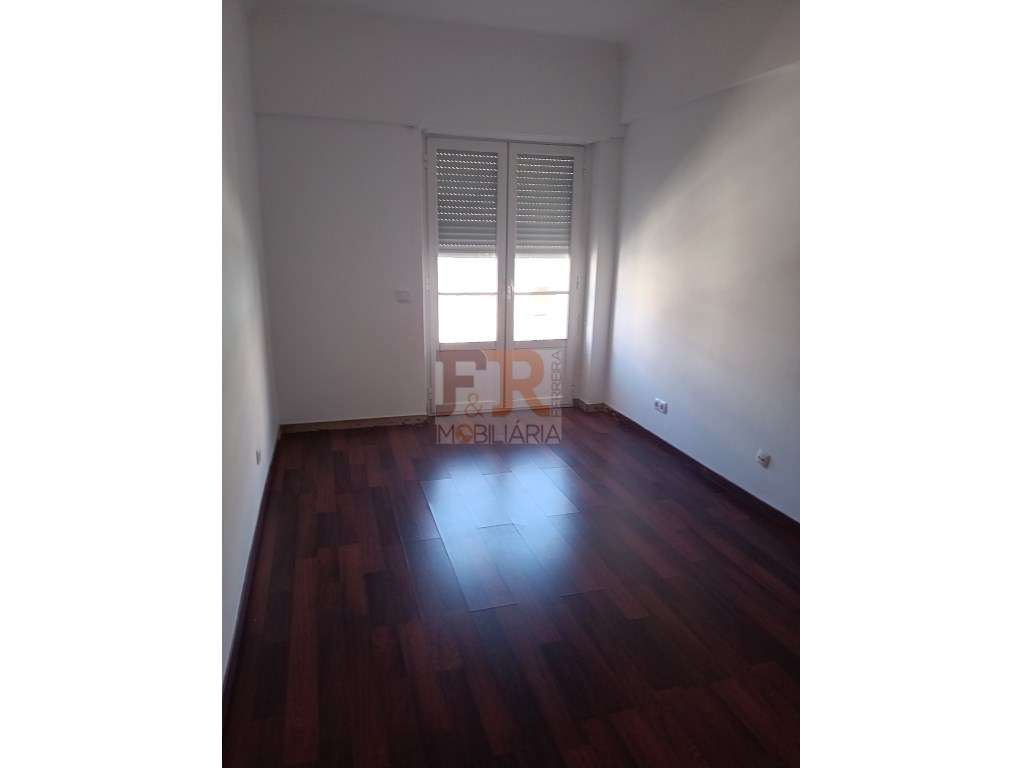Apartamento T2 Mina de Água, Amadora Lisboa - Grande imagem: 2/19