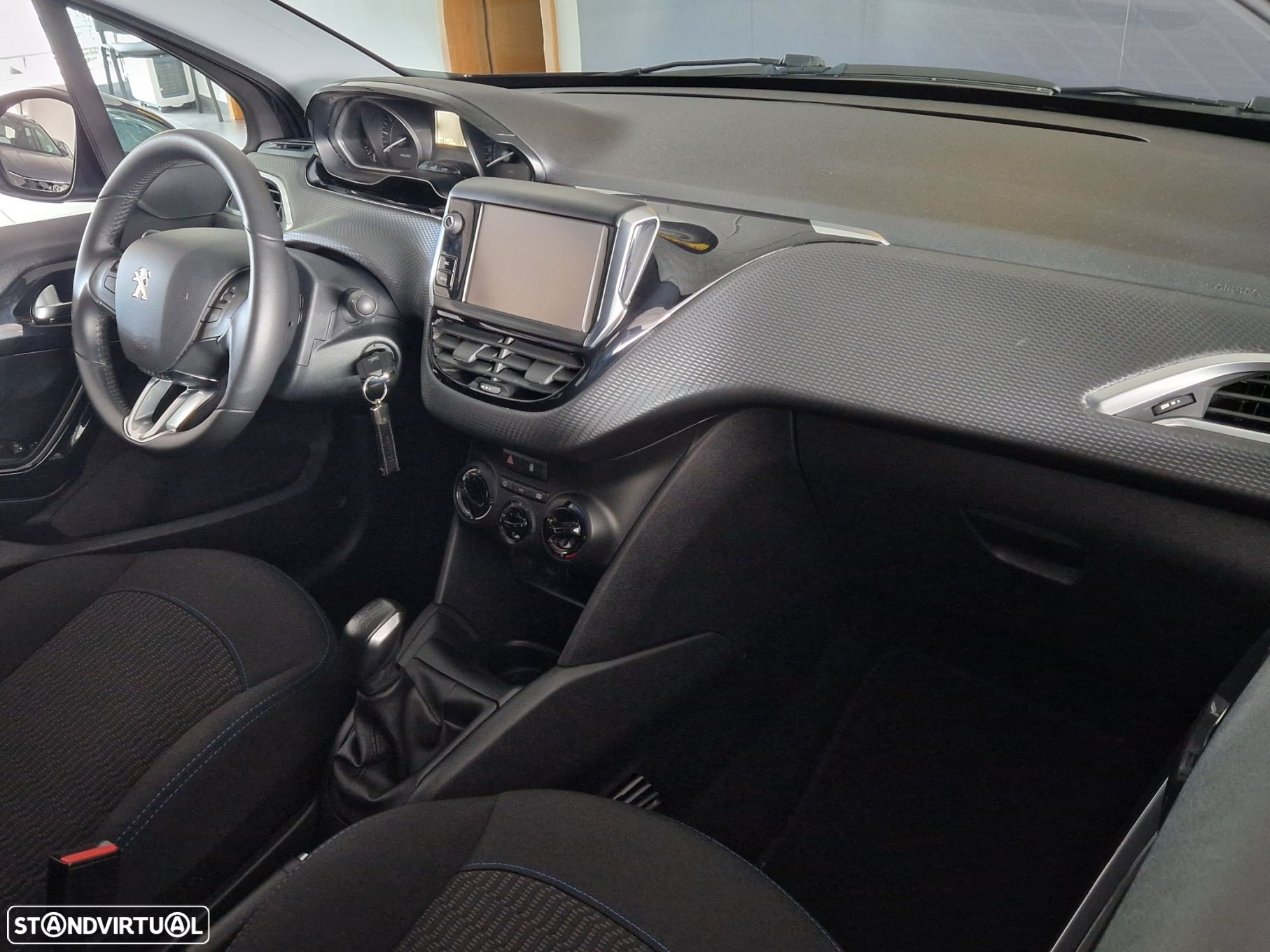 Peugeot 208 1.2 PureTech Style - 9