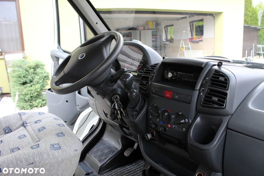 Fiat Ducato Kamper Pojazd specjalny Silnik 2,8 moc 150KM - 16