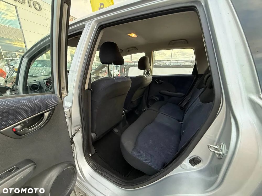 Honda Jazz 1.4 i-VTEC CVT Trend - 25