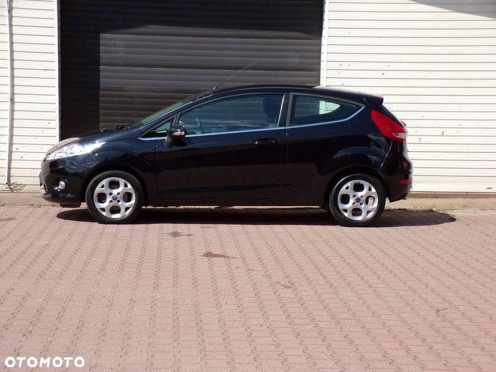 Ford Fiesta - 10