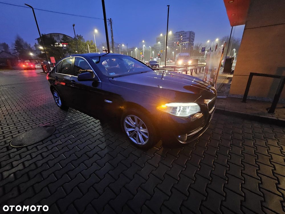 BMW Seria 5 520d - 12