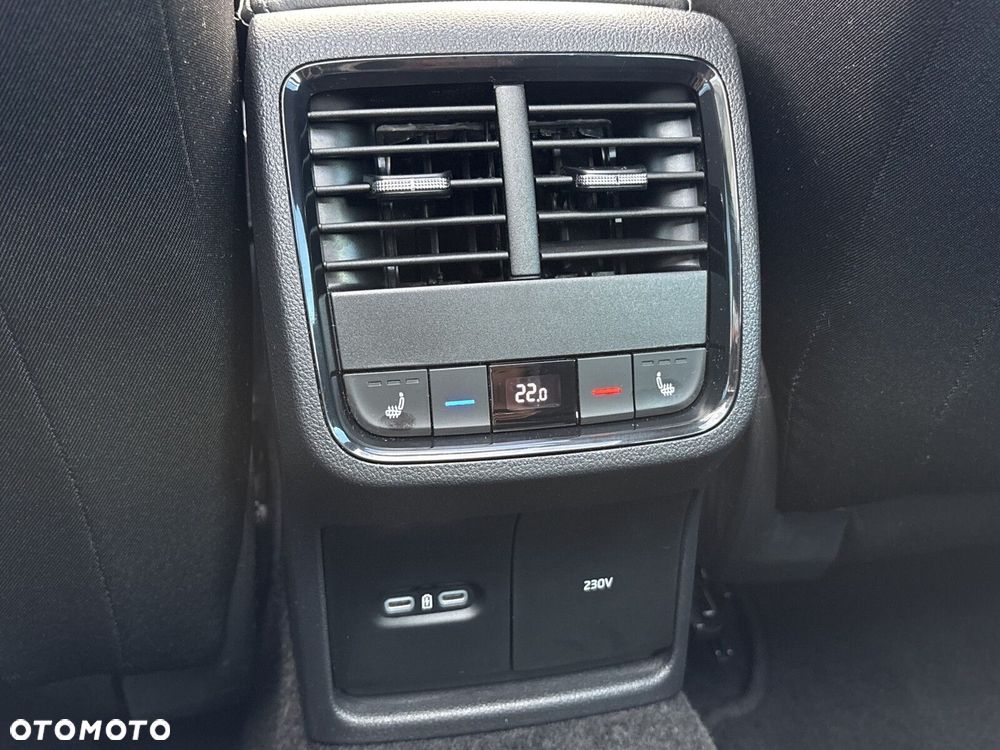 Skoda Octavia 2.0 TDI Sportline DSG - 36