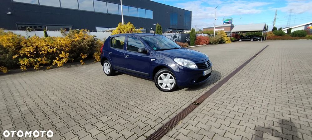 Dacia Sandero - 1