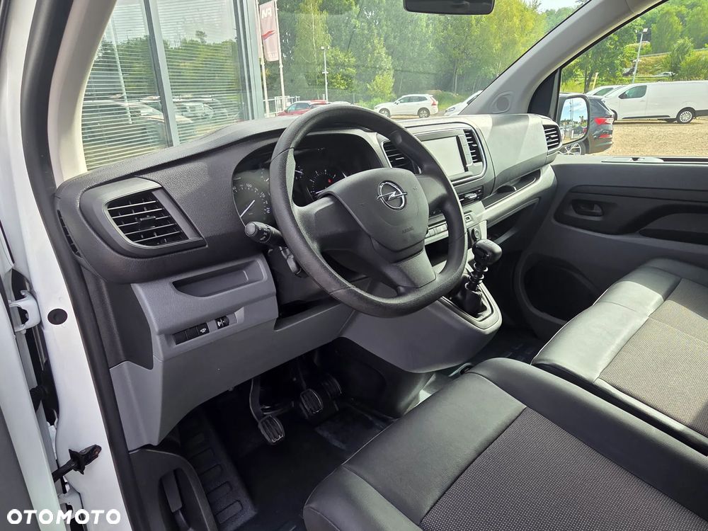 Opel Vivaro - 17