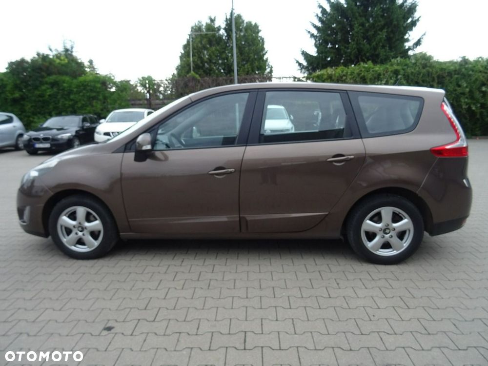 Renault Scenic - 9