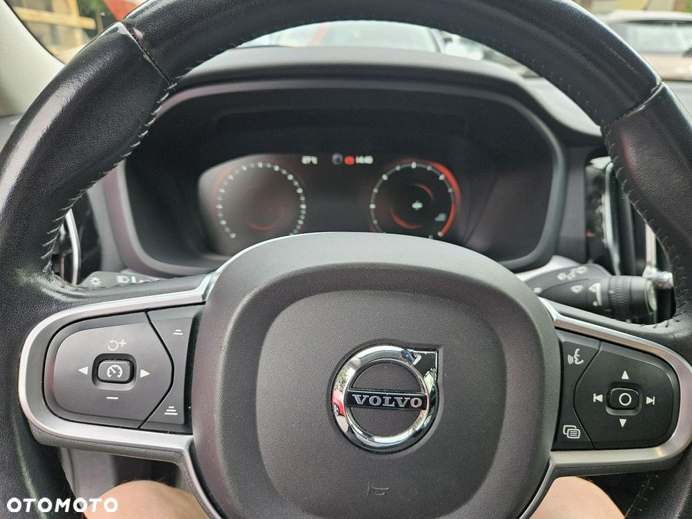 Volvo V60 D3 Momentum Pro - 13