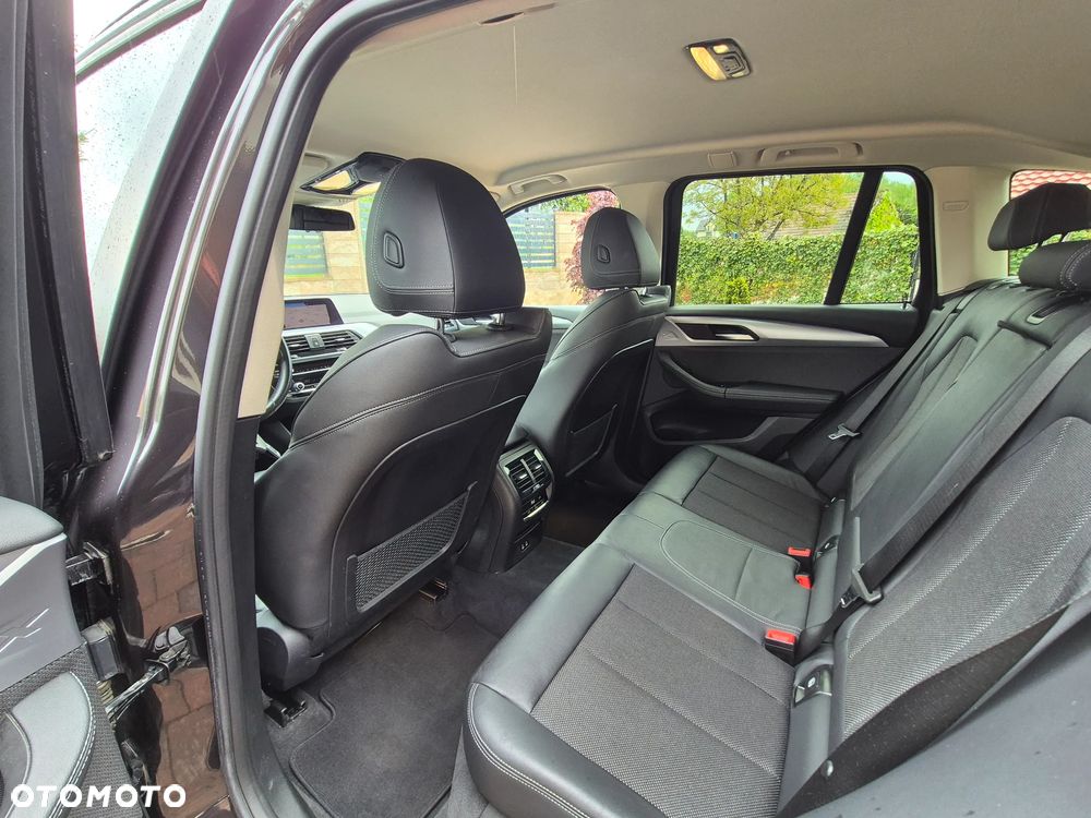 BMW X3 xDrive20i GPF xLine - 29