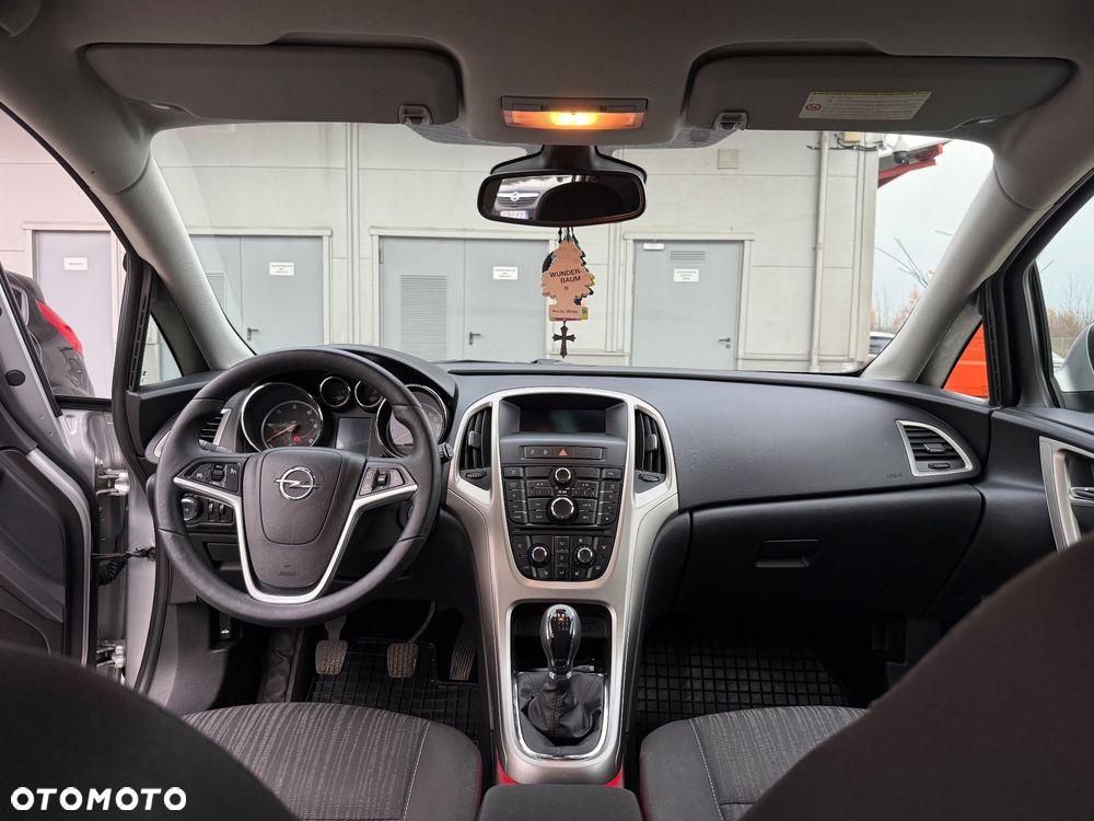 Opel Astra 1.7 CDTI DPF - 10