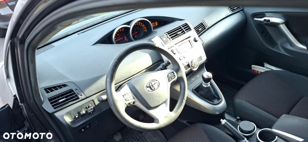 Toyota Verso 2.0 D-4D Sol - 6