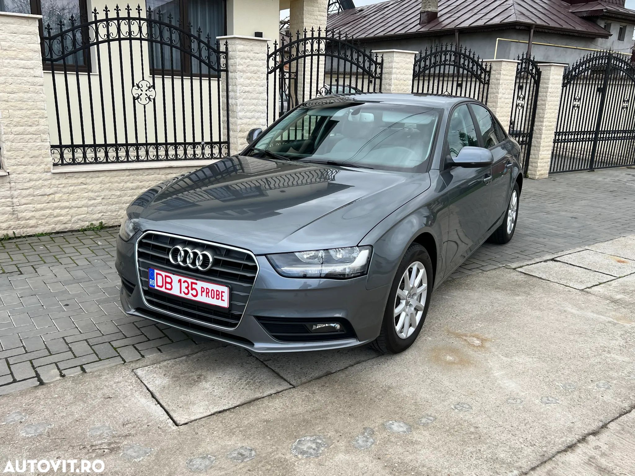 Audi A4 - 1