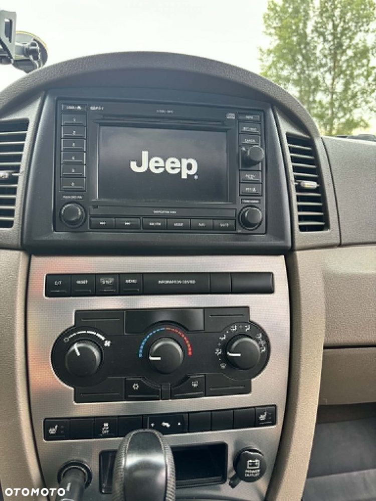 Jeep Grand Cherokee - 7