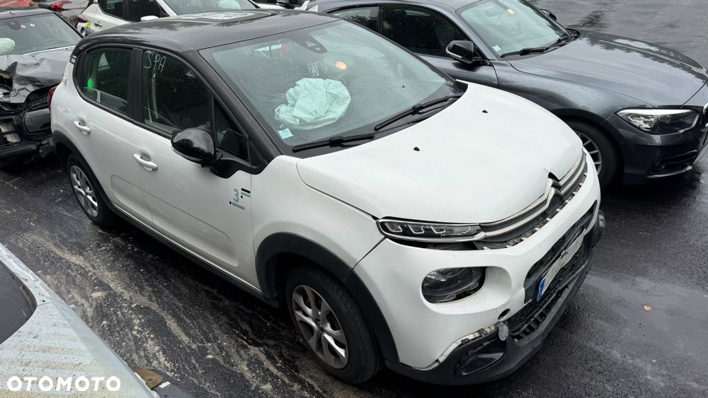 Citroën C3 1.2 PureTech Shine - 1
