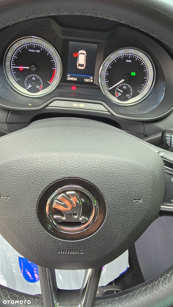 Skoda Octavia 2.0 TDI DSG Premium Edition - 11