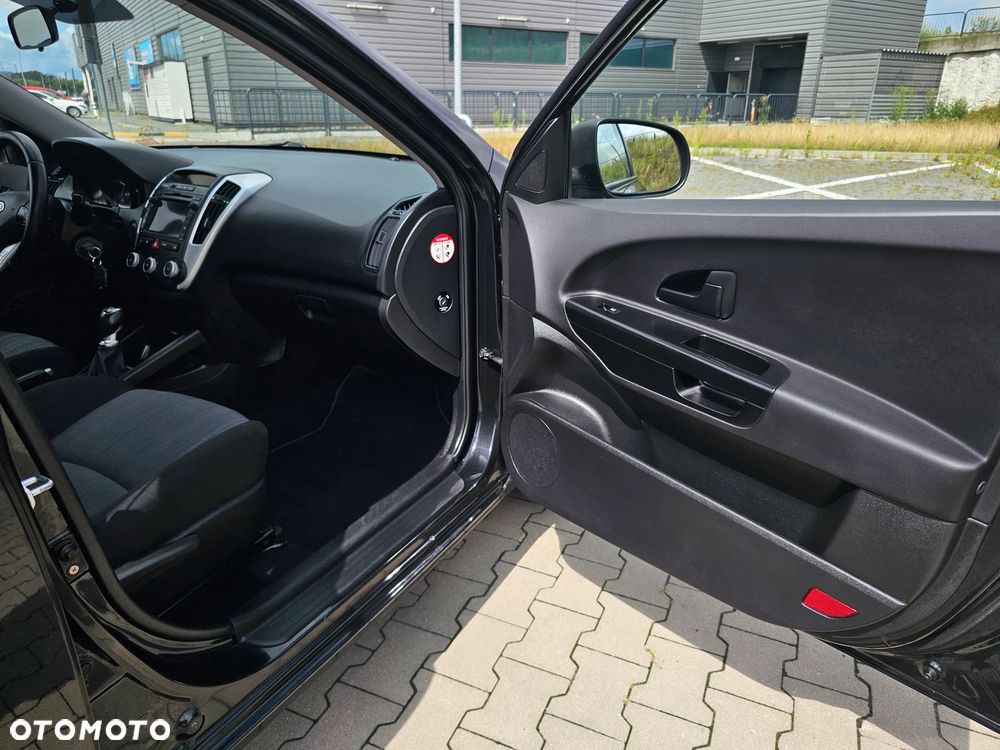 Kia Ceed 1.4 CVVT Attract - 15
