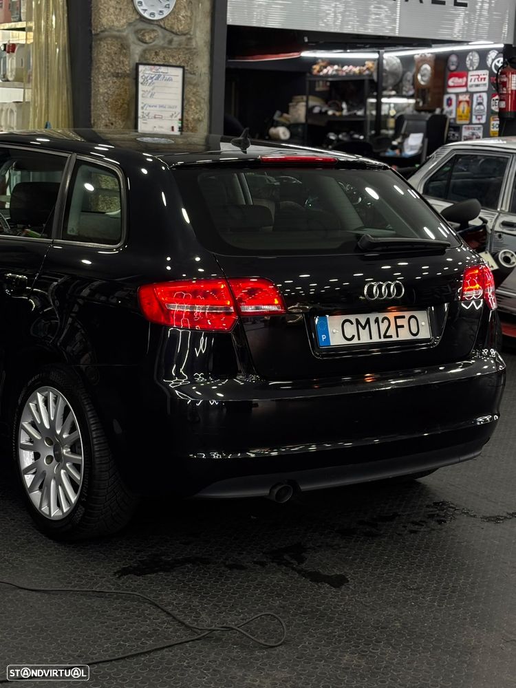 Audi A3 Sportback - 2