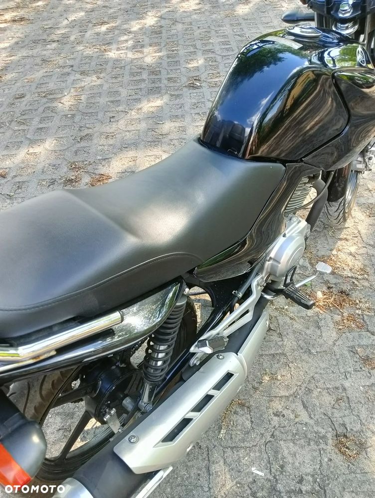 Yamaha YBR - 16