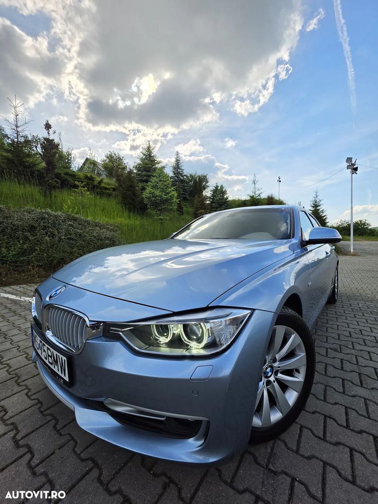 BMW Seria 3 320i - 1