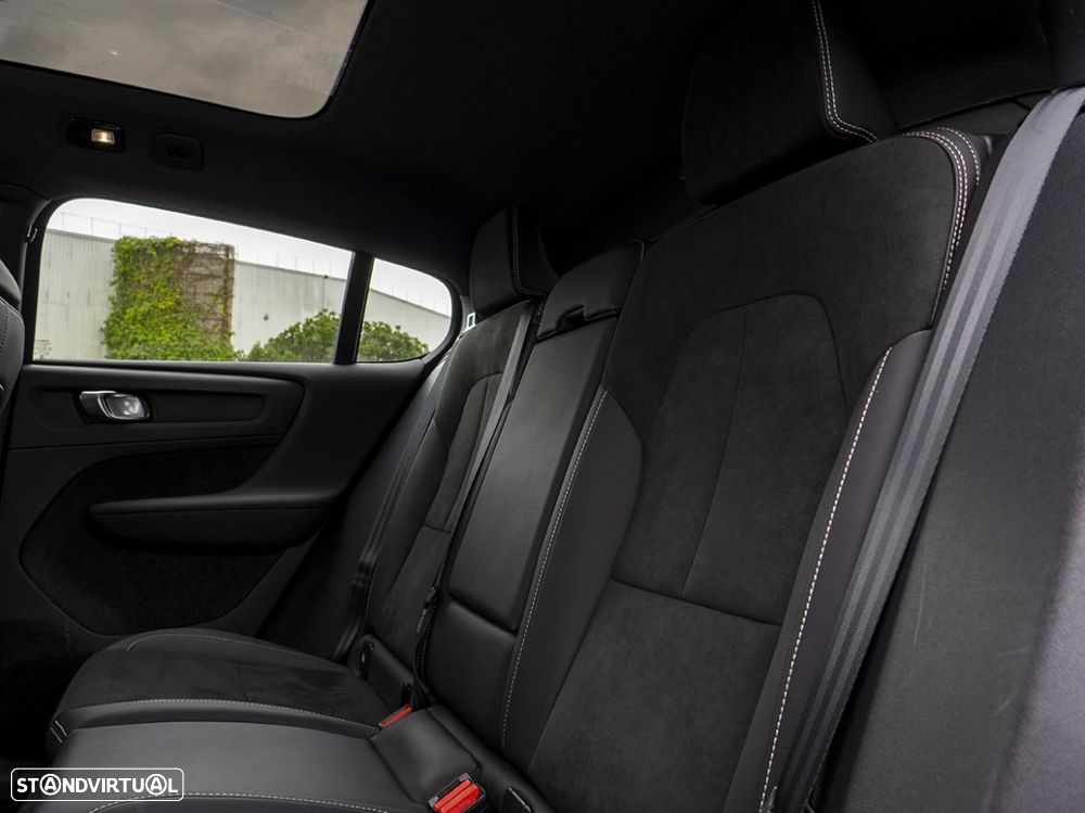 Volvo C40 Recharge Twin Motor Ultimate - 28