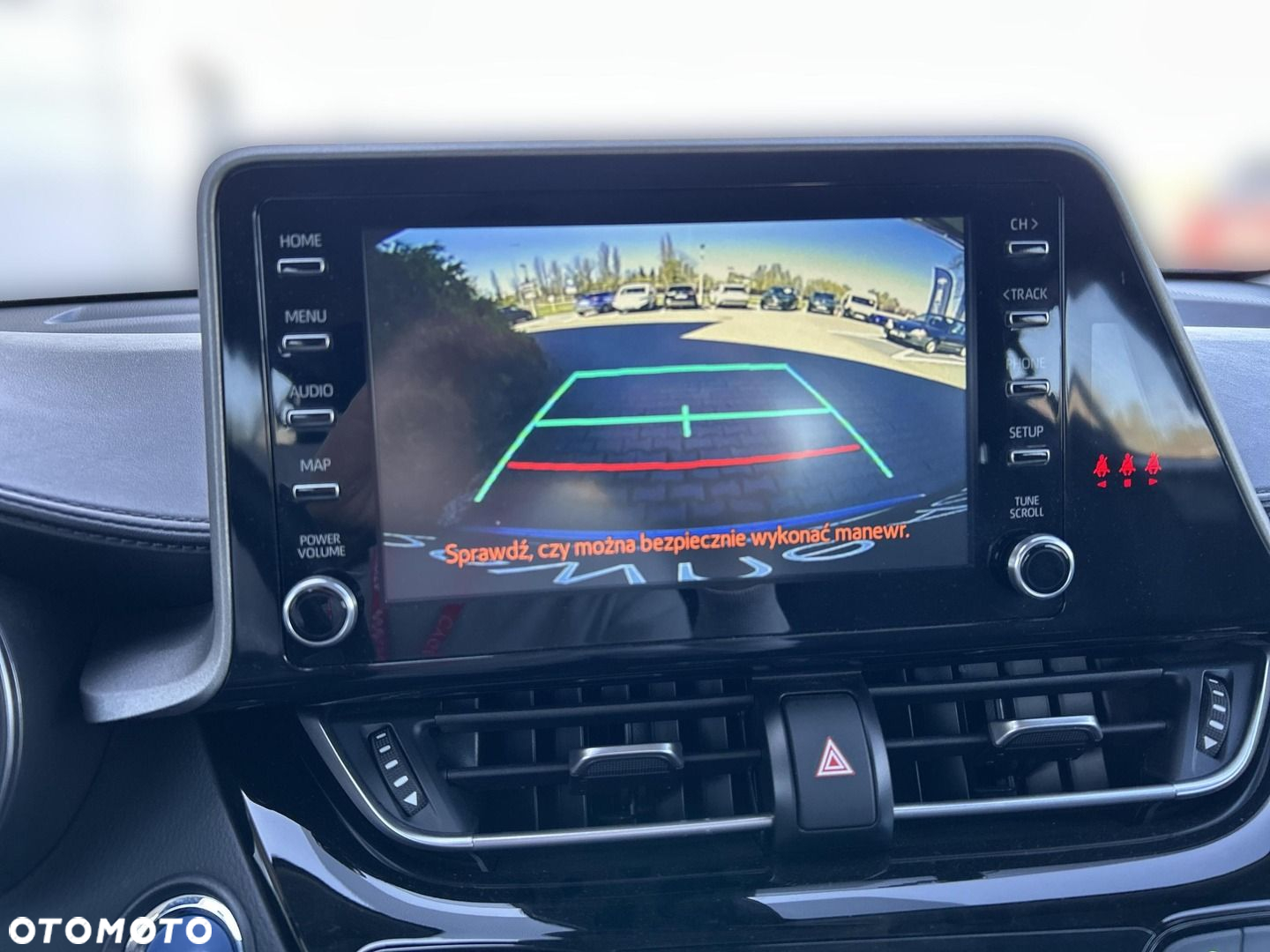 Toyota C-HR - 15