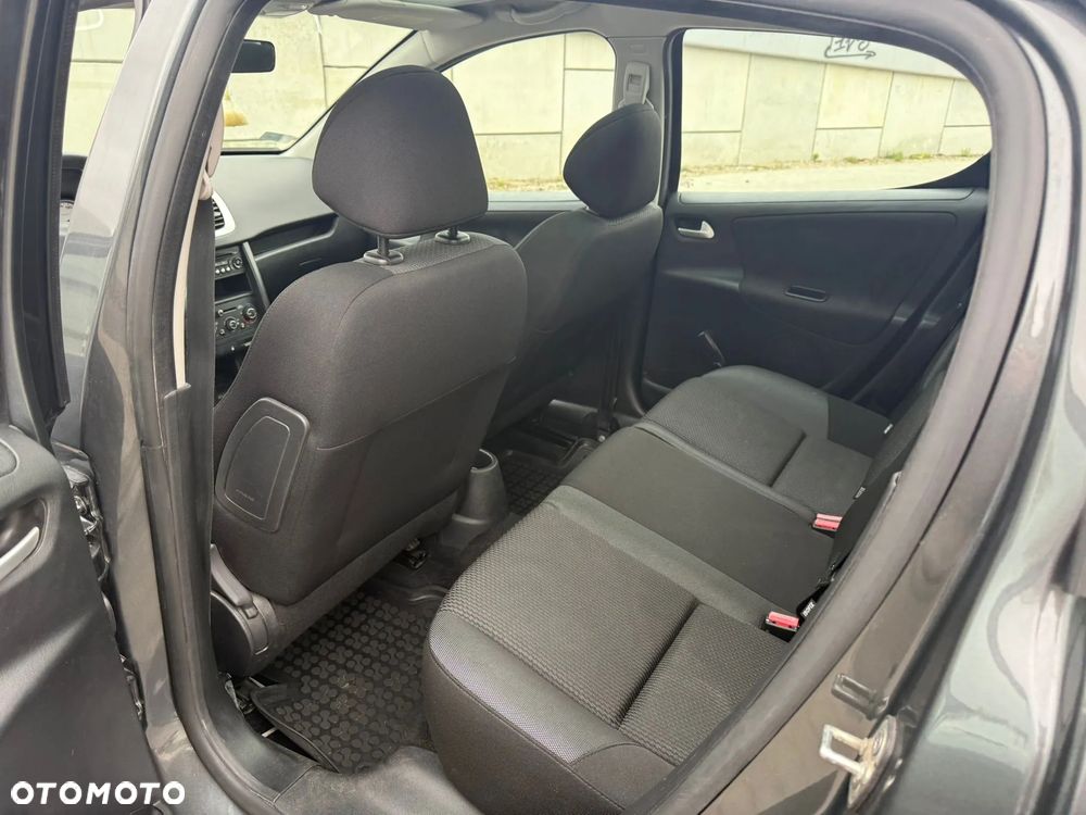 Peugeot 207 1.4 Active - 8