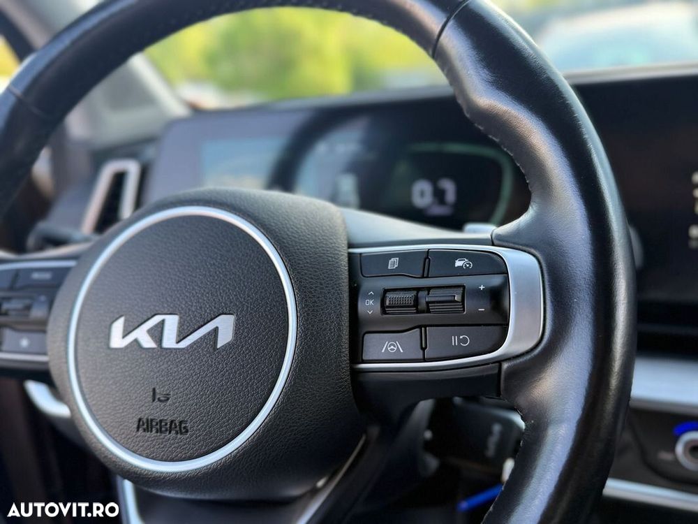 Kia Sportage 1.6 T-GDI MHEV 7DCT HP 4x4 Business Line - 18