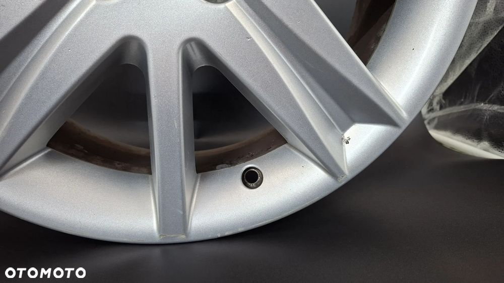 Felga Aluminiowa 17 Megane II Scenic II 4x100 ET 49 8200313584 - 2