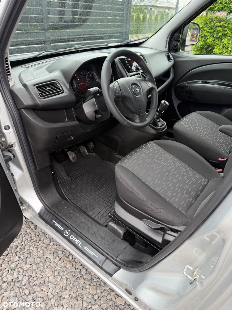 Opel Combo - 11