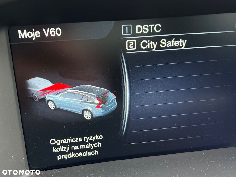 Volvo V60 D4 Summum - 18