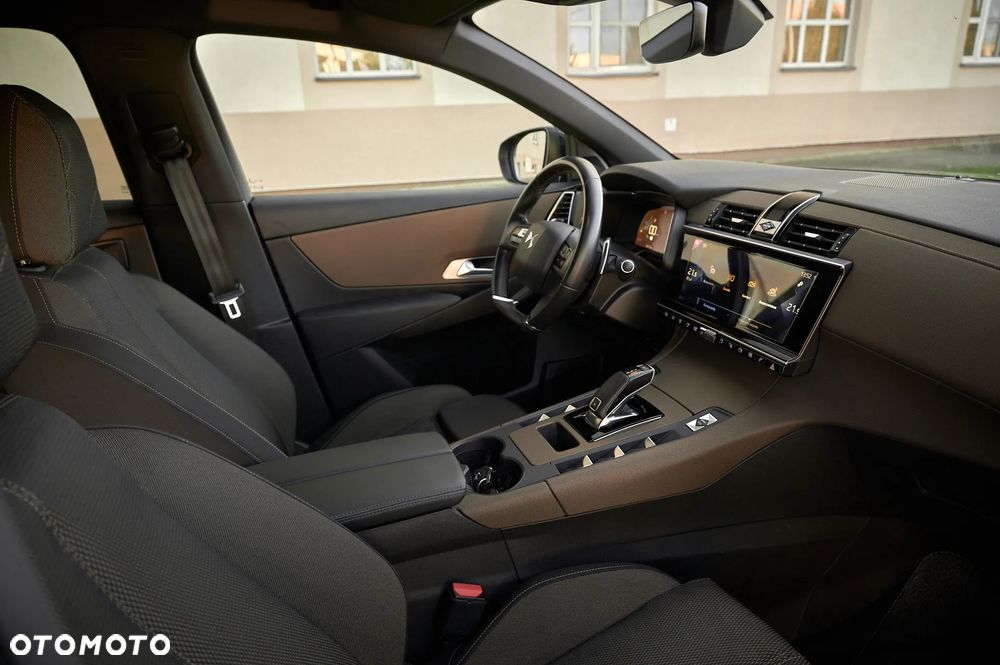 DS Automobiles DS 7 Crossback - 27