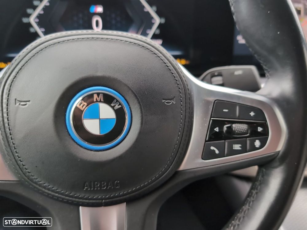 BMW i4 eDrive40 Pack Desportivo M - 22