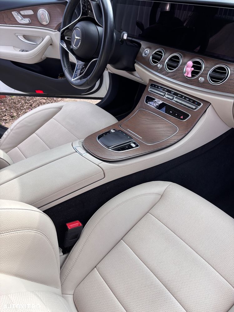 Mercedes-Benz E - 17