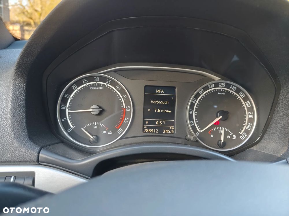 Skoda Octavia 2.0 TDI CR DPF RS - 21