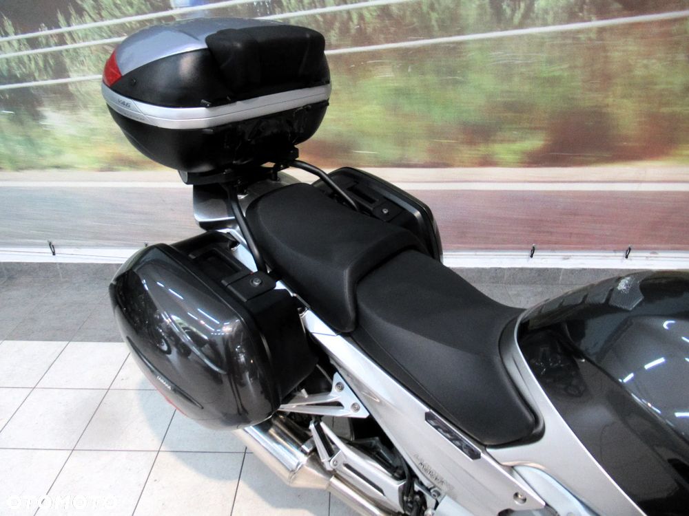 Yamaha FJR - 18