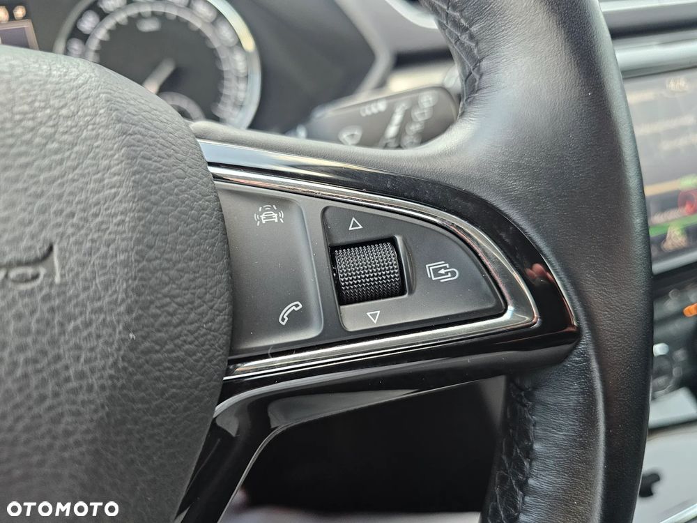 Skoda Superb 1.6 TDI DSG Style - 30