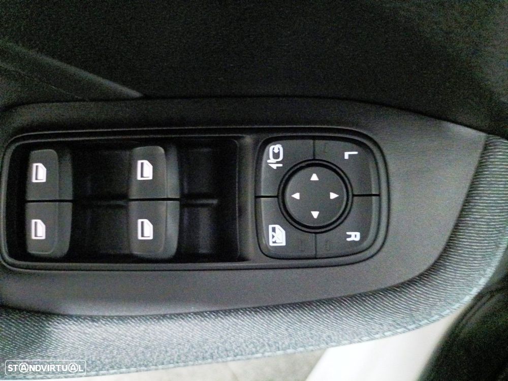 MG MG5 5 Standard Comfort - 16