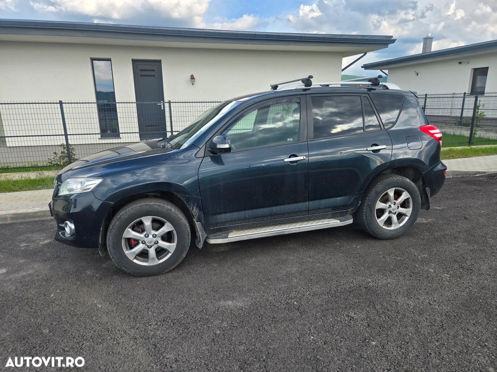 Toyota RAV4 2.2 D-4D Luxury - 2
