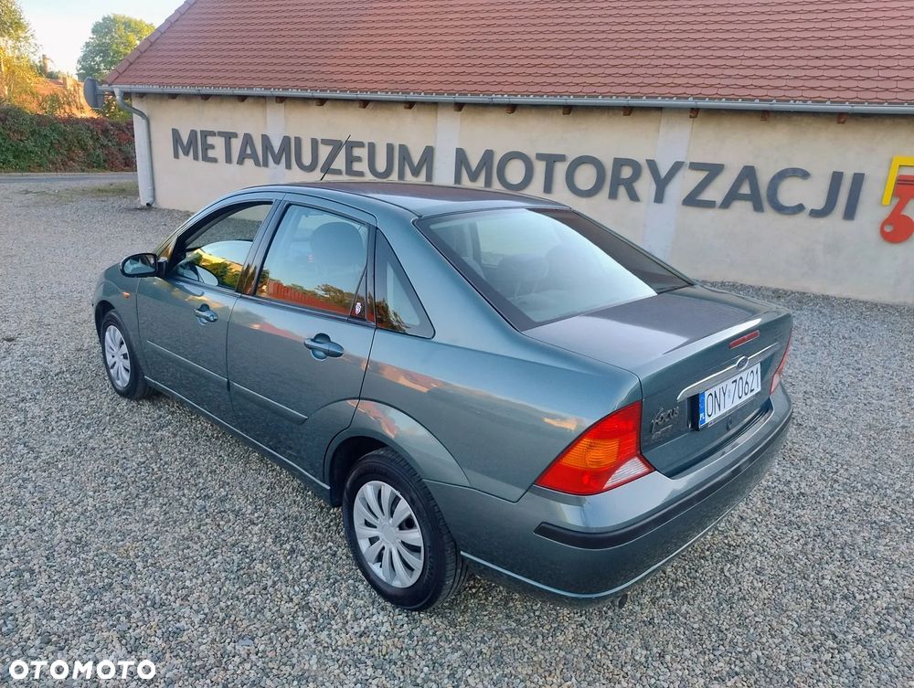 Ford Focus - 10