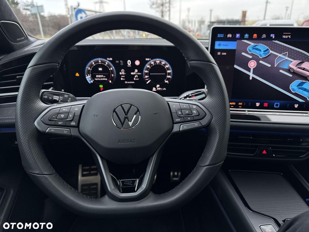 Volkswagen Passat - 14