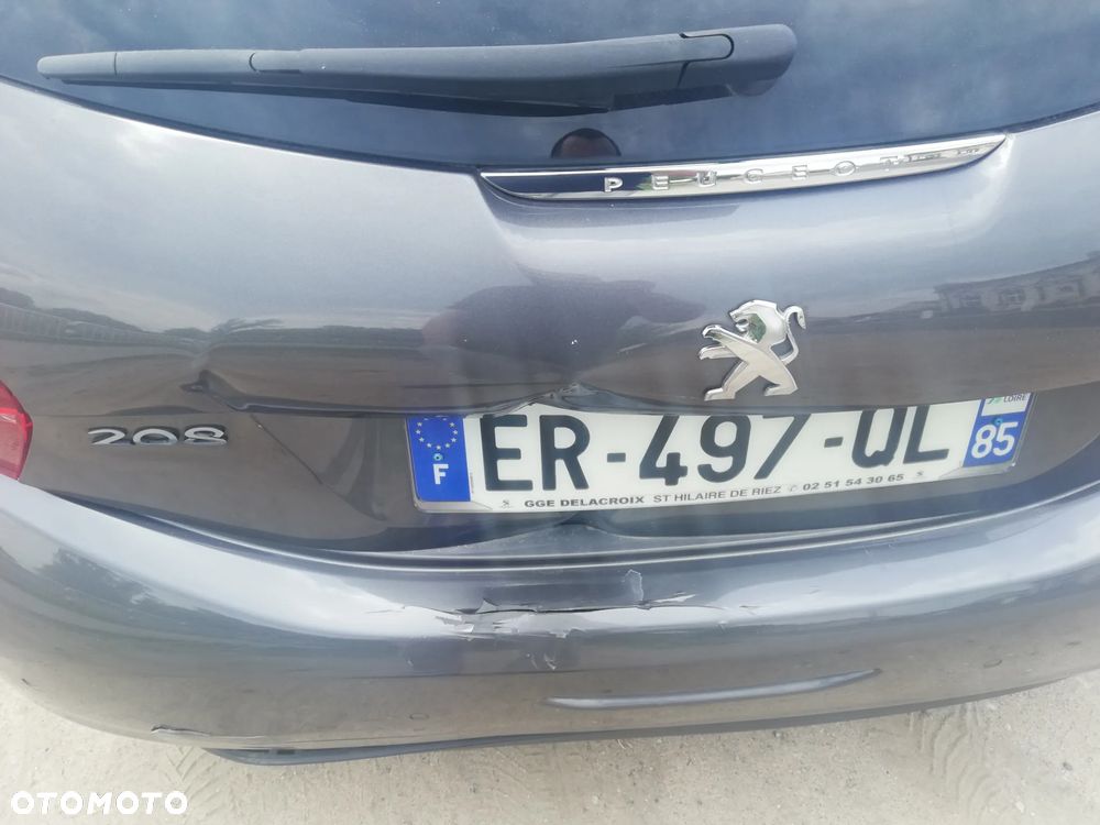 Peugeot 208 82 PureTech Style - 17
