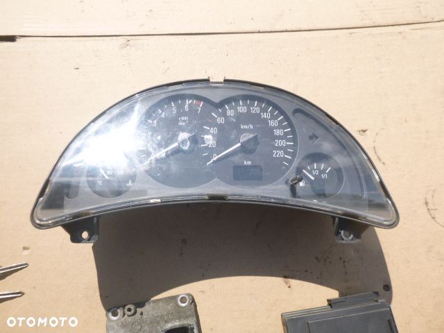 ZESTAW STARTOWY OPEL CORSA C 1.0 BOSCH 0261207421 - 12