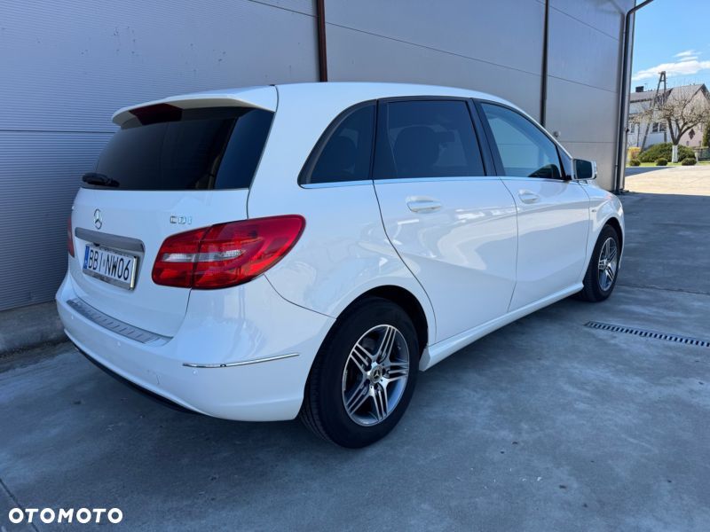Mercedes-Benz Klasa B 180 CDI 7G-DCT - 4