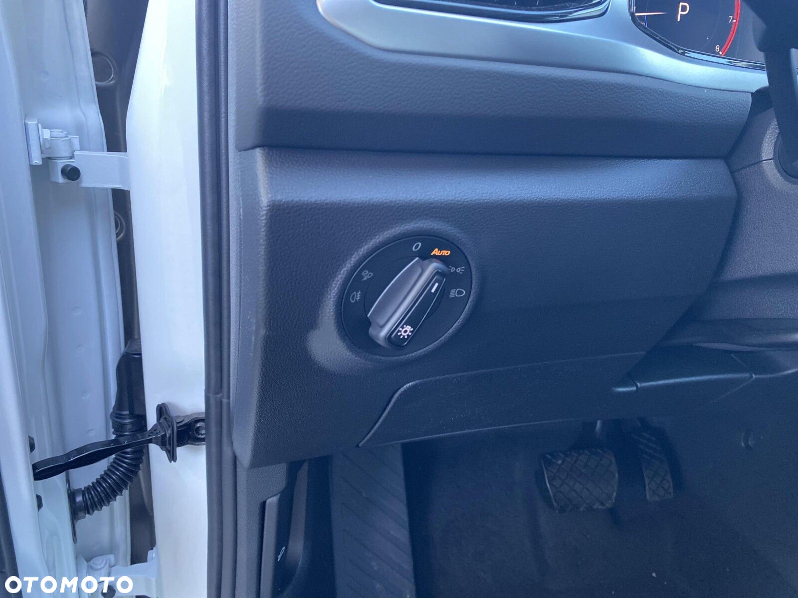Volkswagen T-Roc - 30