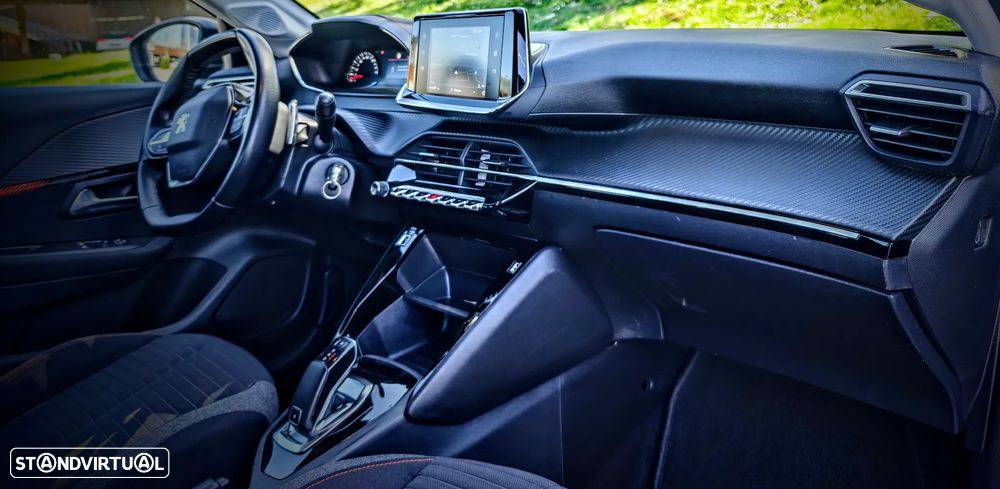 Peugeot 208 1.2 PureTech GT Line EAT6 - 17