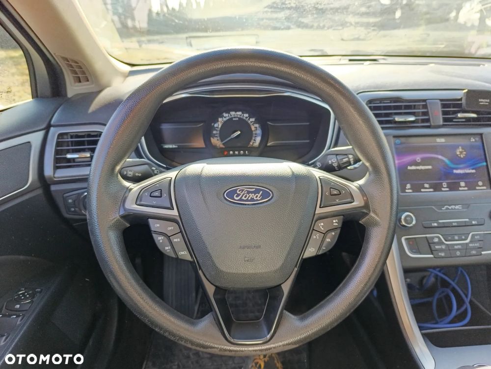 Ford Fusion - 11