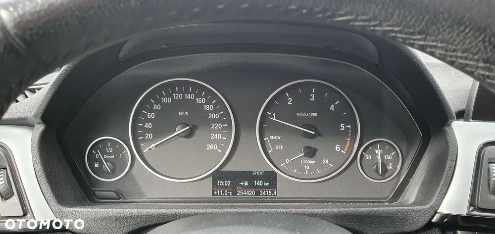BMW Seria 3 320d - 24