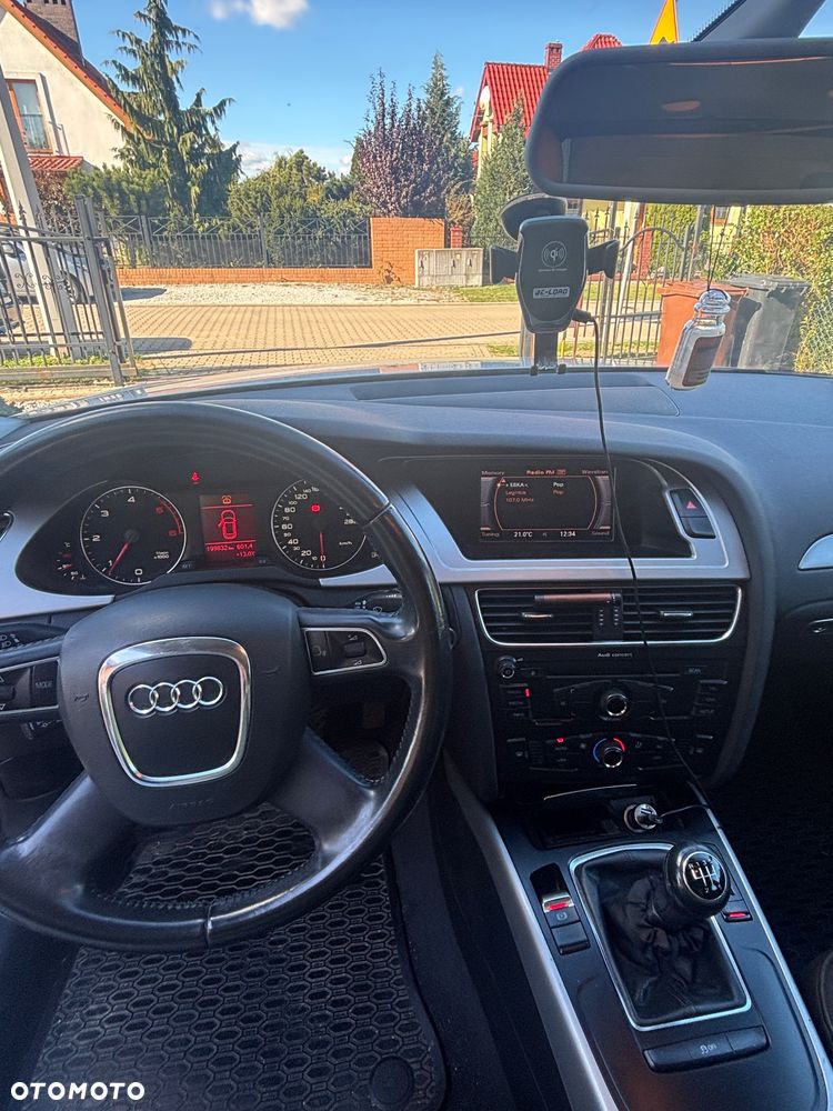 Audi A4 Avant - 10