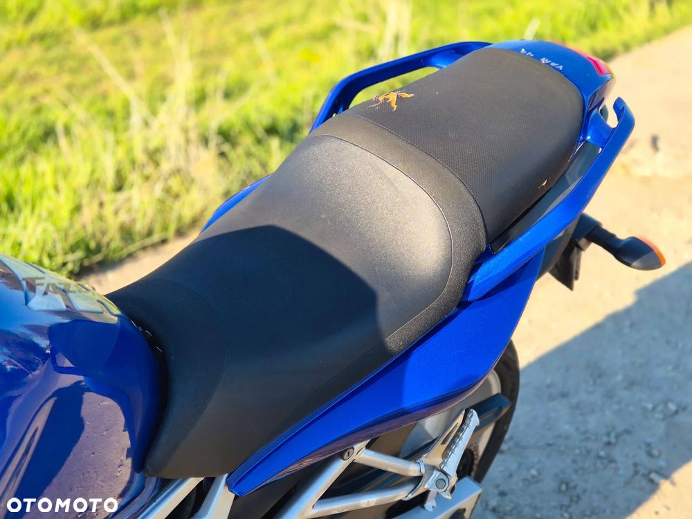 Yamaha FZ6 - 16